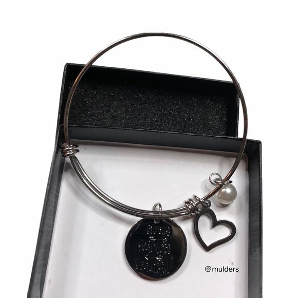 Jvvsci Strong, Fearless, Beautiful Bangle Bracelet - Picture 1 of 6